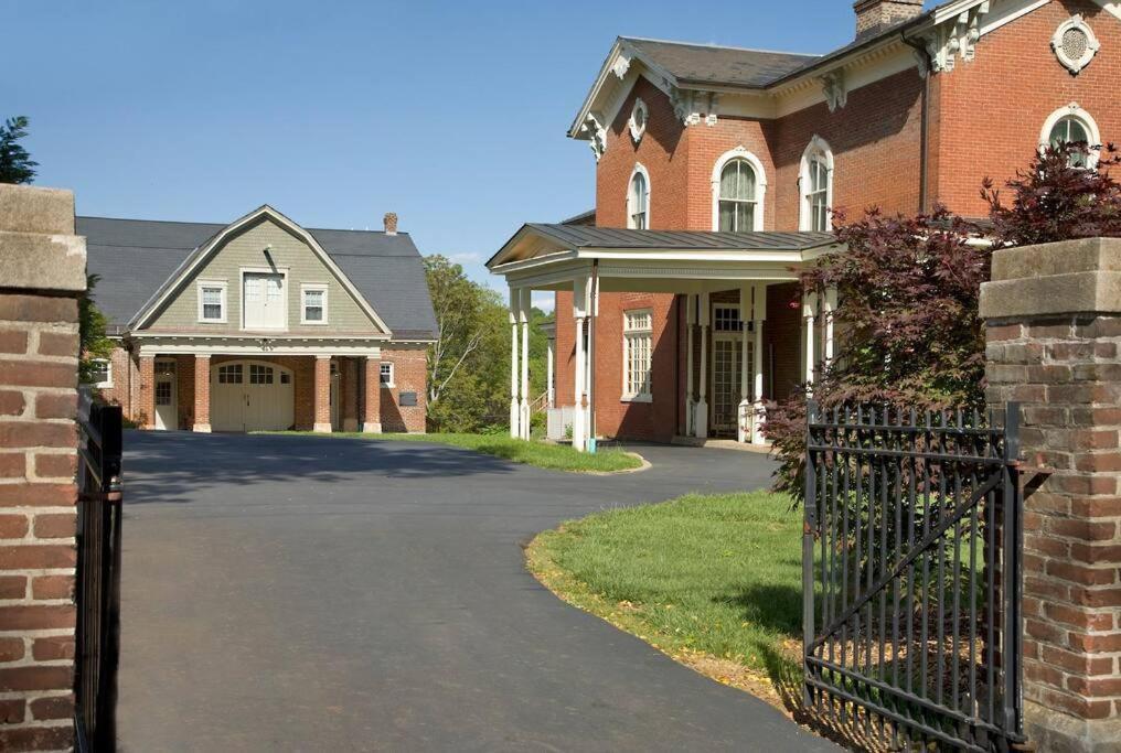 The Long Run - 2 Ca King Sized Beds+ - Sleeps 8-10 Διαμέρισμα Lynchburg Εξωτερικό φωτογραφία